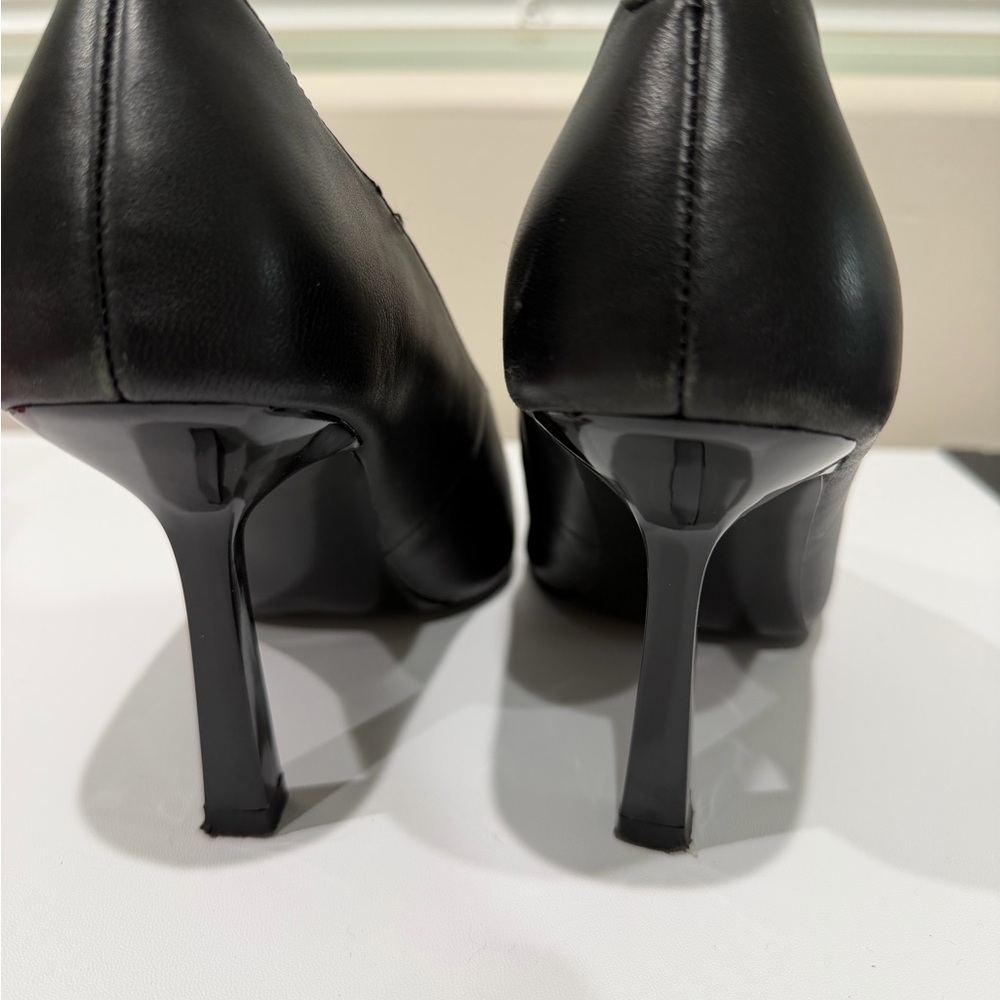 Steve Madden Sleek Black Pointed Heels - Picture 3 of 4